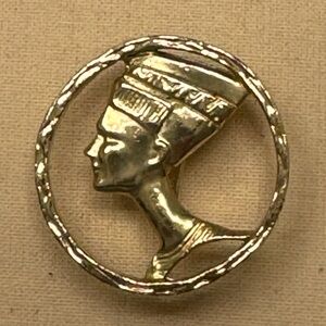 Vintage Queen Nefertiti gold brooch.
